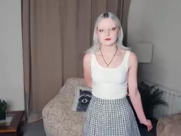 gloss_in_rose from Chaturbate is Freechat