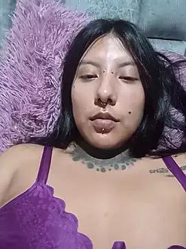 AilannY_bby from StripChat is Freechat