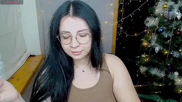 AlekisDoll from StripChat is Freechat