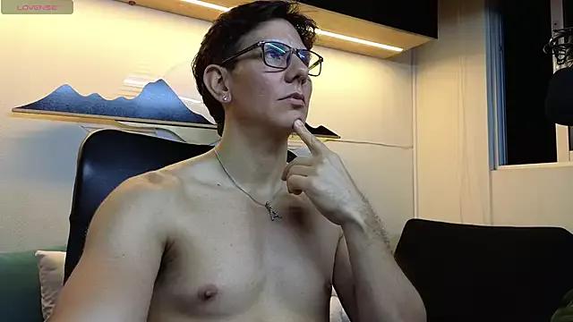 Almiboys from StripChat is Freechat