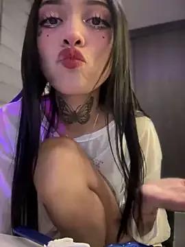 ANDREA_FERRY from StripChat is Freechat