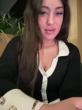 AndreaMood from StripChat is Freechat