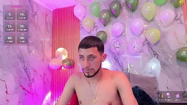 Angel_owen_ from StripChat is Freechat