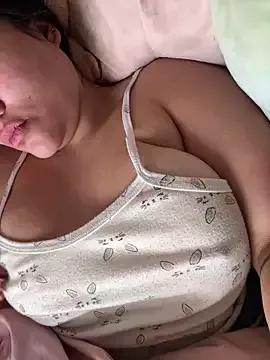 apriil_rossee from StripChat is Freechat