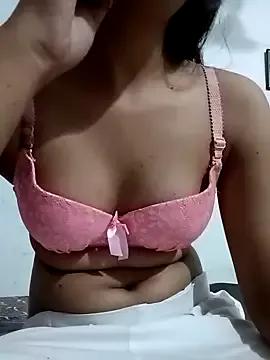 arushi-magicaldoll from StripChat is Freechat