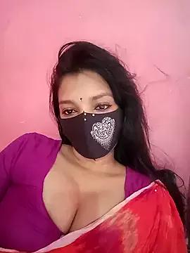 BlackQueen- from StripChat is Freechat