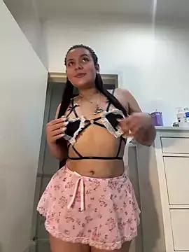 CamilaKolombia from StripChat is Freechat