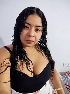 CamilaLovers from StripChat is Freechat