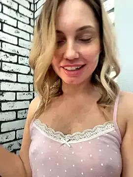 Chel_sea_ from StripChat is Freechat