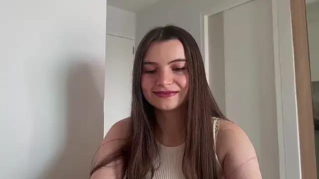 cherryelin from StripChat is Freechat