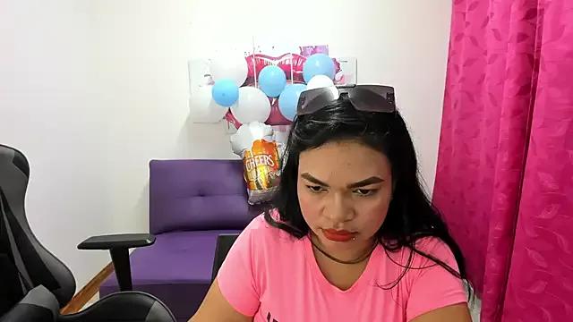 Cloe_35 from StripChat is Freechat