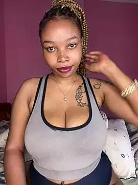 CreamyBerryy from StripChat is Freechat