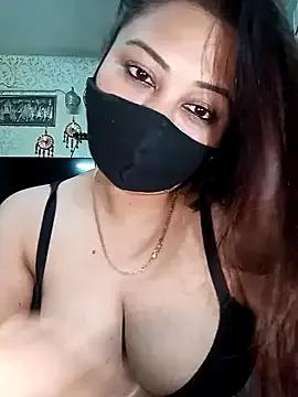 Cute-mona from StripChat is Freechat