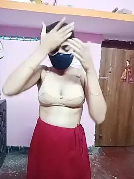 Cute-Simmi from StripChat is Freechat