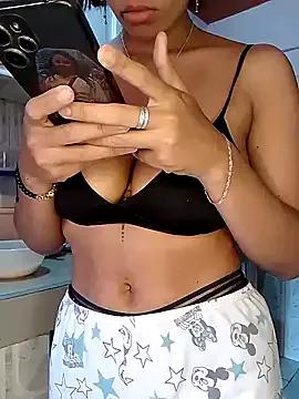 dayancarolina_ on StripChat