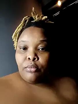 fatafricanqueen from StripChat is Freechat