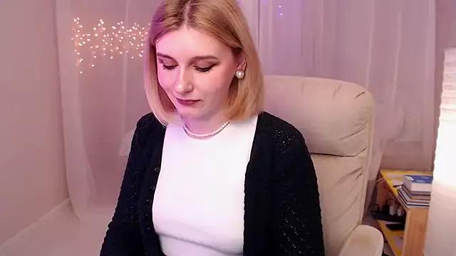 Freya_Celestial from StripChat is Freechat