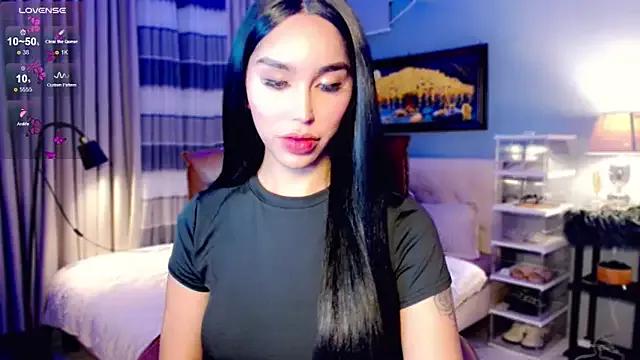 Hail_Ur_QueenJasmine from StripChat is Freechat