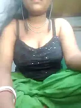 Honeymoon109 from StripChat is Freechat