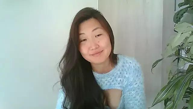 HotasianWoman from StripChat is Freechat