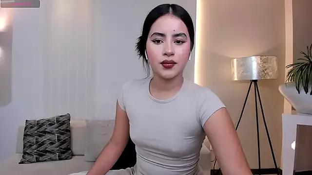 IsabellaHill_ from StripChat is Freechat