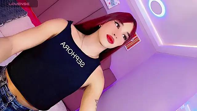 Jadeyourqueen from StripChat is Freechat