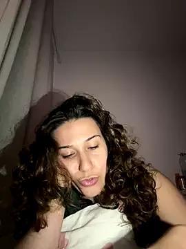 joanaguerreiroo from StripChat is Freechat