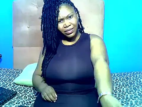 JuicyMilkyTizy from StripChat is Freechat