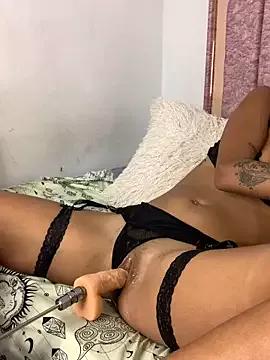 KariSexyEbony from StripChat is Freechat