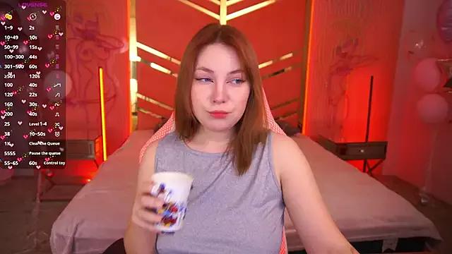 KiraGrandee from StripChat is Freechat