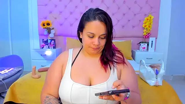 KourtneyEvans from StripChat is Freechat