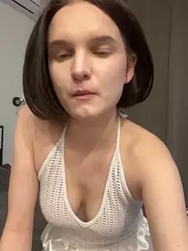 lauracute333 from StripChat is Freechat