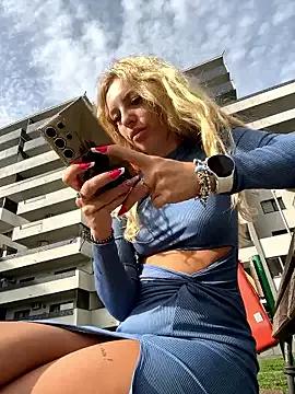 LinaCart from StripChat is Freechat