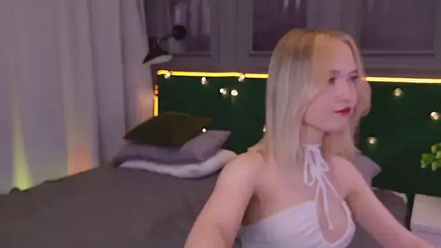 Lisa_Morriss from StripChat is Freechat