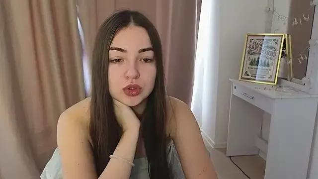 LittleRoxyyy from StripChat is Freechat