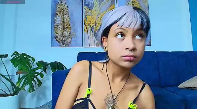 luna_scarlettt from StripChat is Freechat