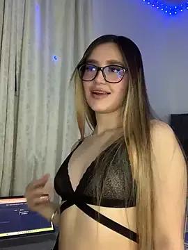 LunaShine_ from StripChat is Freechat