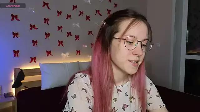 MaryBliss from StripChat is Freechat