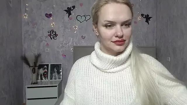 MelissaCats from StripChat is Freechat