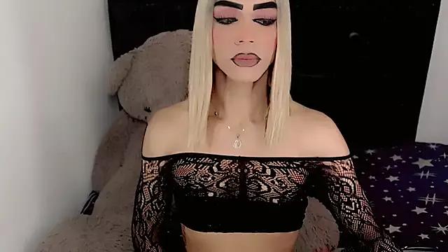 Michell_Queen from StripChat