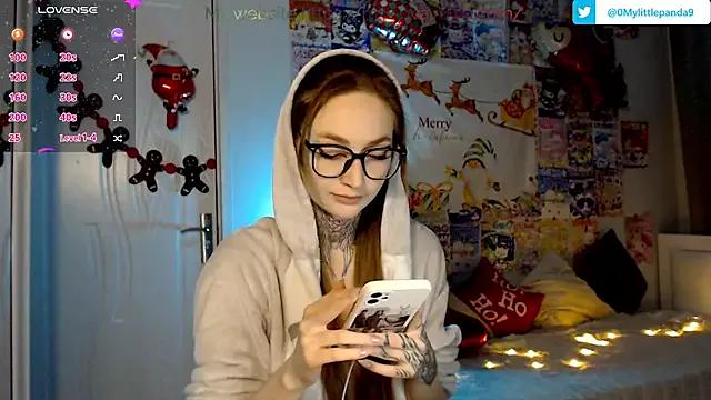 Milky_way_UwU from StripChat is Freechat