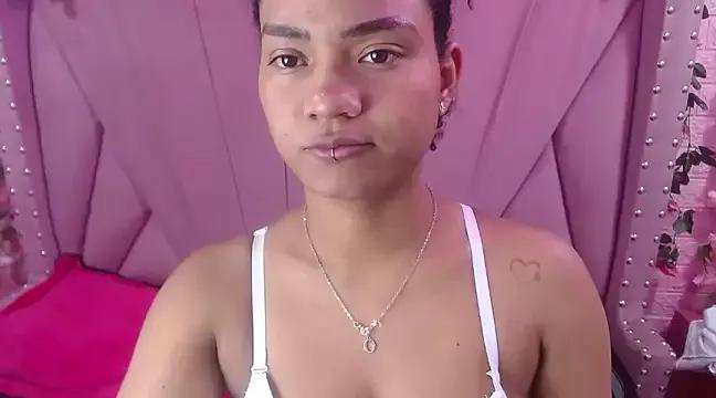 Mirabella_19 from StripChat is Freechat