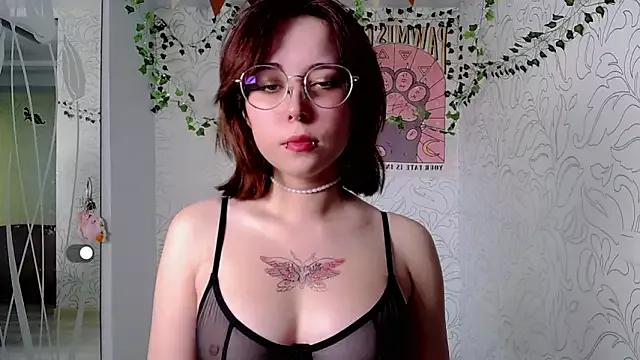 Miracle_Cattt from StripChat is Freechat