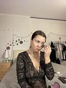 MiraMiss from StripChat is Freechat