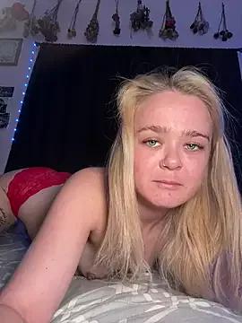 MissMiissy from StripChat is Freechat