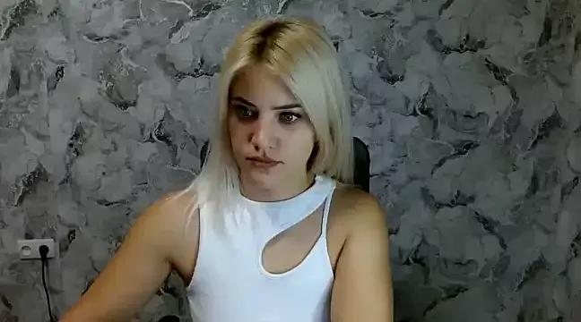 nika_gold1 from StripChat is Freechat