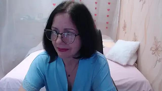 Girls: discover live performances with matured cam models, from teasing to fixations, in a variety of stunning live sex cams.