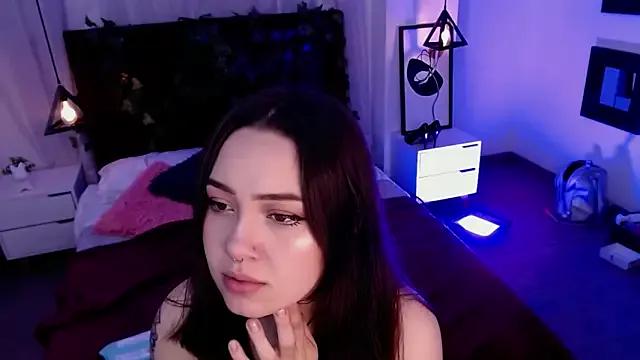 Pariss_golden from StripChat is Freechat