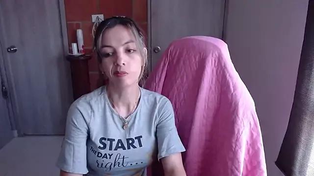 Princezzlove3 from StripChat is Freechat