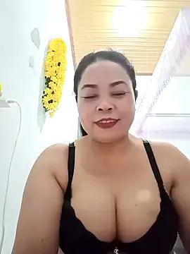 Sexy-bigtits2024 from StripChat is Freechat